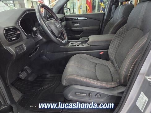 Used 2024 Honda Pilot Sport image 7