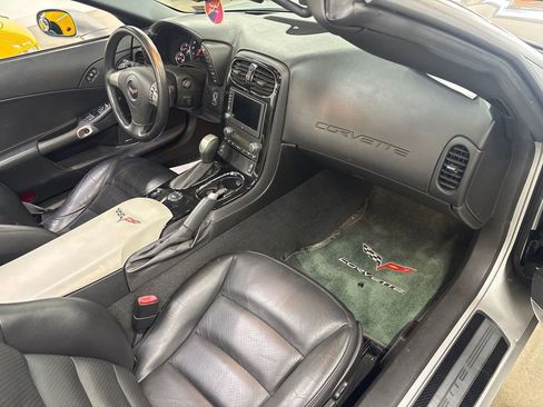 Used 2008 Chevrolet Corvette Convertible w/ Preferred Equipment Group RWD image 42