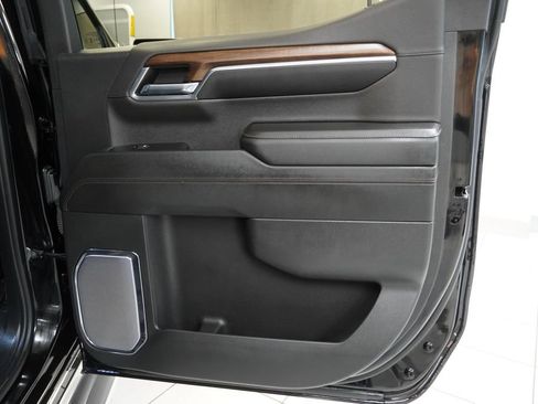 Certified 2024 Chevrolet Silverado 1500 High Country w/ High Country Premium Package AWD/4WD image 33