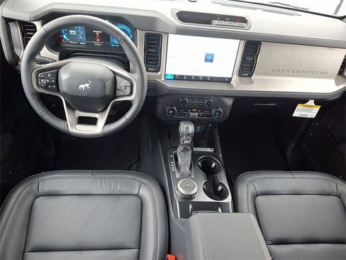 New 2025 Ford Bronco Outer Banks image 10