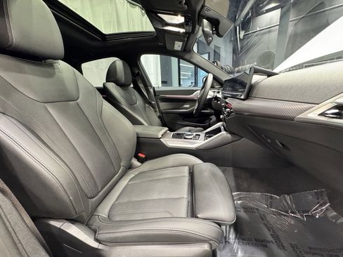 Certified 2025 BMW i4 xDrive40i w/ M Sport Package image 30