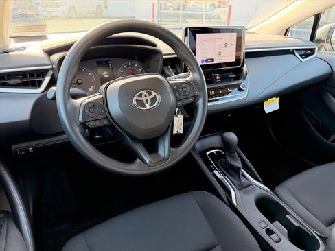 Used 2024 Toyota Corolla LE image 12