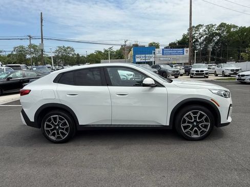 Used 2025 BMW X2 xDrive28i w/ Premium Package AWD/4WD image 4