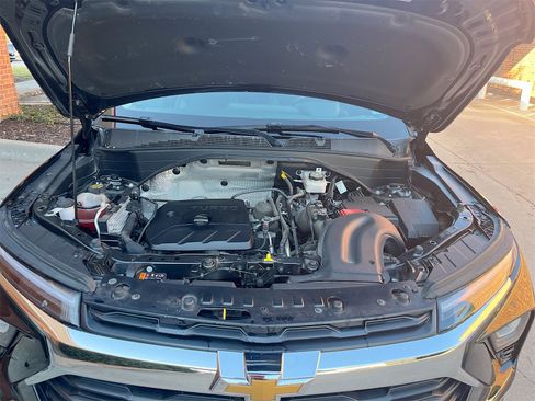 Used 2024 Chevrolet TrailBlazer LT w/ Convenience Package image 29