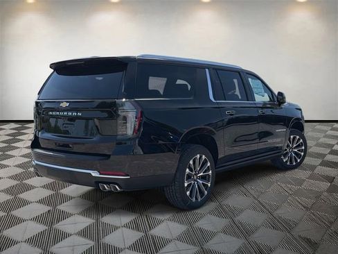 New 2026 Chevrolet Suburban High Country AWD/4WD image 5