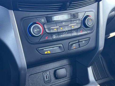 Used 2018 Ford Escape SE w/ SE Sync 3 Package image 15