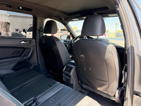 Used 2024 Volkswagen Tiguan SE R-Line FWD image 7