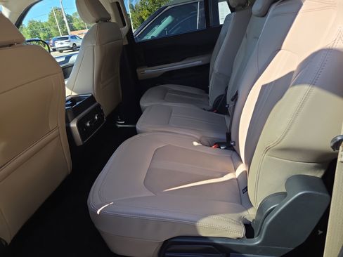 Used 2024 Ford Expedition Max Limited image 7