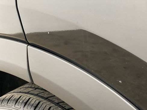 Used 2025 Nissan Rogue SV image 33