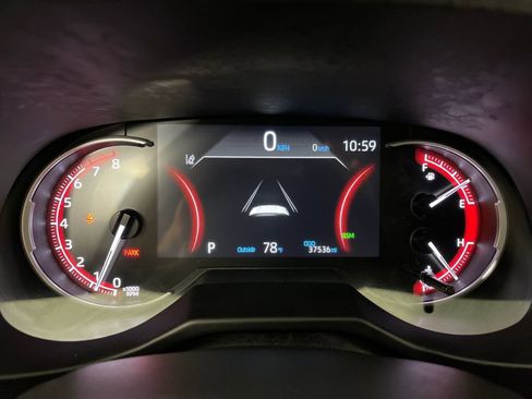Certified 2025 Toyota RAV4 XLE FWD image 18