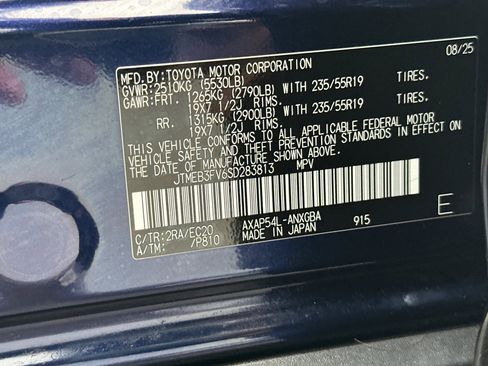 Certified 2025 Toyota RAV4 XSE image 33