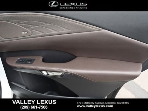 Certified 2024 Lexus RX 450h AWD w/ Convenience Package image 21