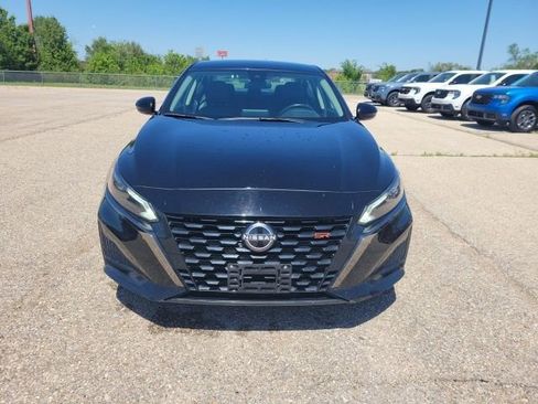 Used 2024 Nissan Altima 2.5 SR FWD image 18