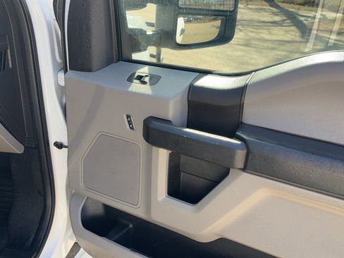 Used 2018 Ford F250 XL w/ Power Equipment Group image 10