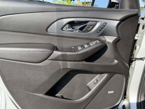 Used 2018 Chevrolet Traverse Premier AWD/4WD image 21
