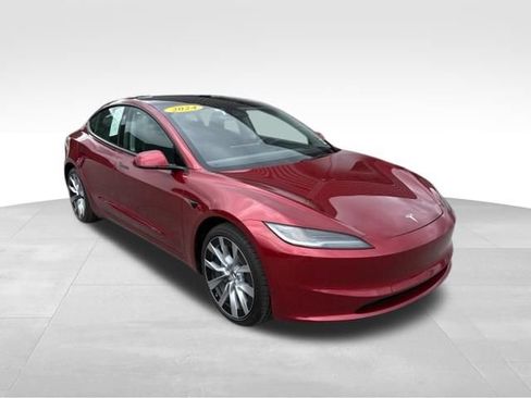 Used 2024 Tesla Model 3 Standard Range RWD image 8