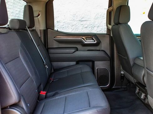 Used 2024 Chevrolet Silverado 1500 LT AWD/4WD image 35