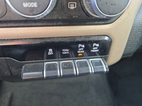 Used 2022 RAM 1500 Laramie AWD/4WD image 34