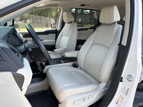 Used 2025 Honda Odyssey EX-L image 19