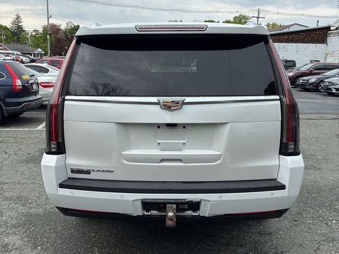 Used 2019 Cadillac Escalade ESV Premium Luxury AWD/4WD image 4