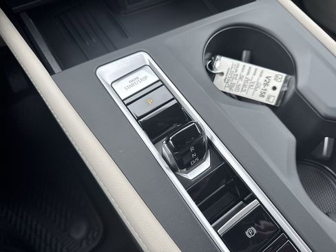 New 2026 Volkswagen Atlas SE image 16