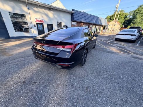 Used 2023 Hyundai Elantra SEL FWD image 27
