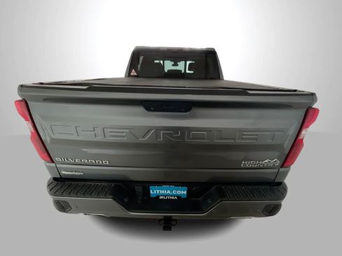 Used 2020 Chevrolet Silverado 1500 High Country w/ Technology Package AWD/4WD image 7