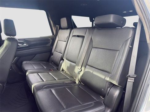 Used 2022 Chevrolet Tahoe Z71 image 13