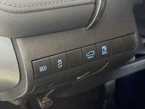 Used 2021 Toyota Camry LE image 12