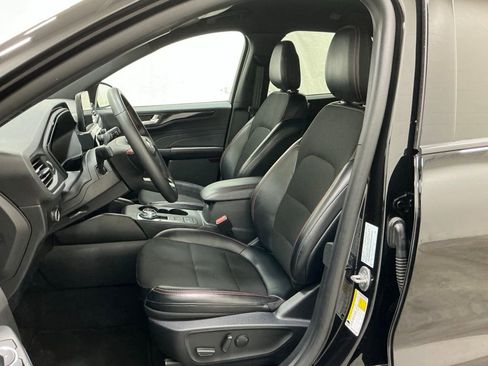 Used 2025 Ford Escape ST-Line AWD/4WD image 9
