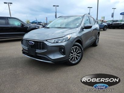 New 2025 Ford Escape SE
