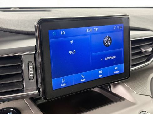 Used 2023 Ford Explorer XLT w/ XLT Sport Appearance Package AWD/4WD image 14