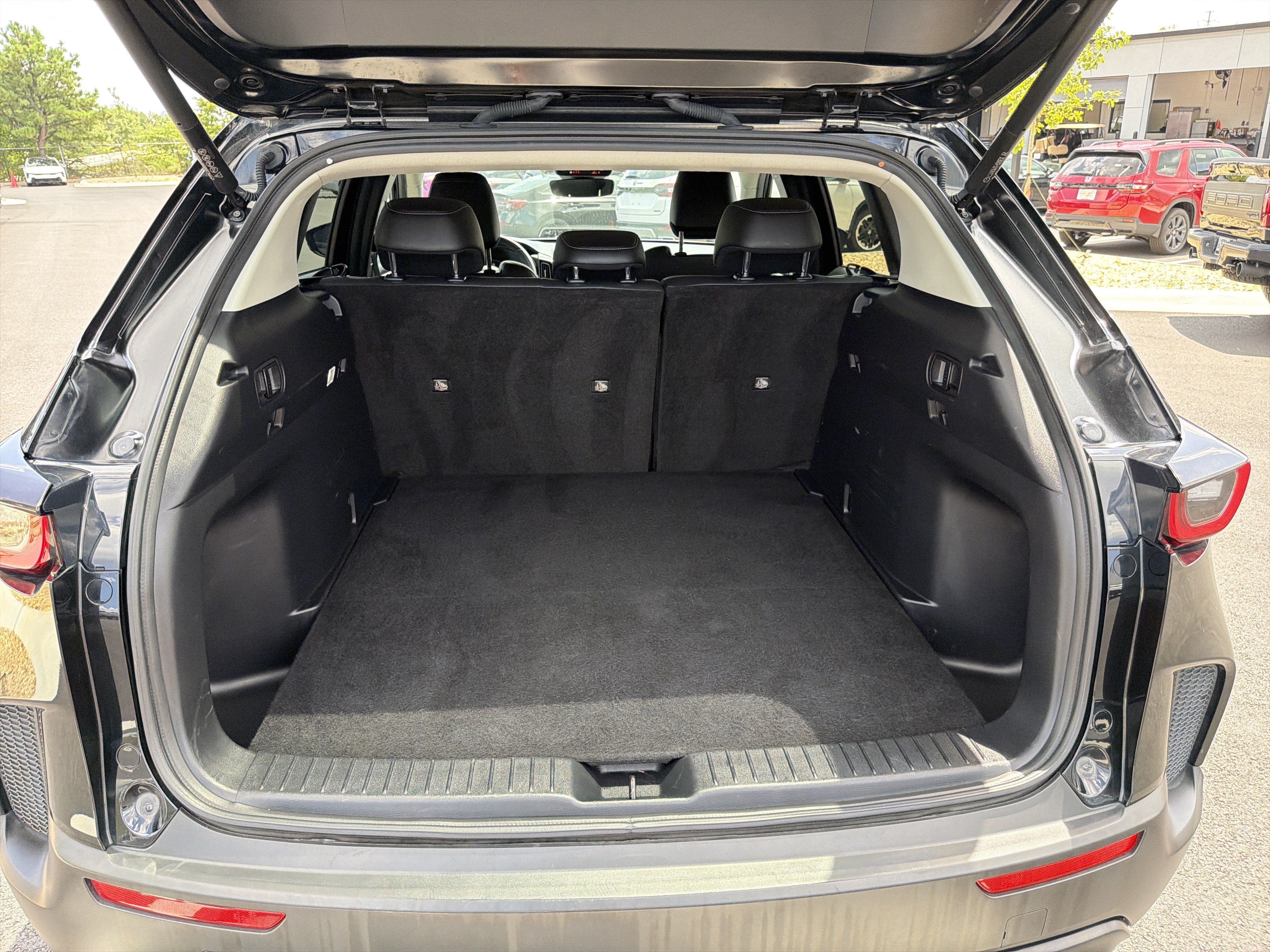 Used 2025 MAZDA CX-50 AWD 2.5 S w/ Preferred Package image 18