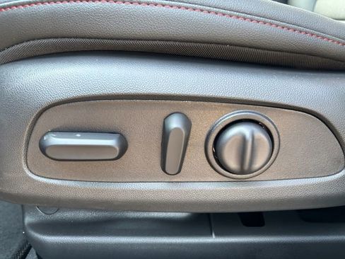 New 2026 Chevrolet Trax RS w/ Sunroof Package image 16