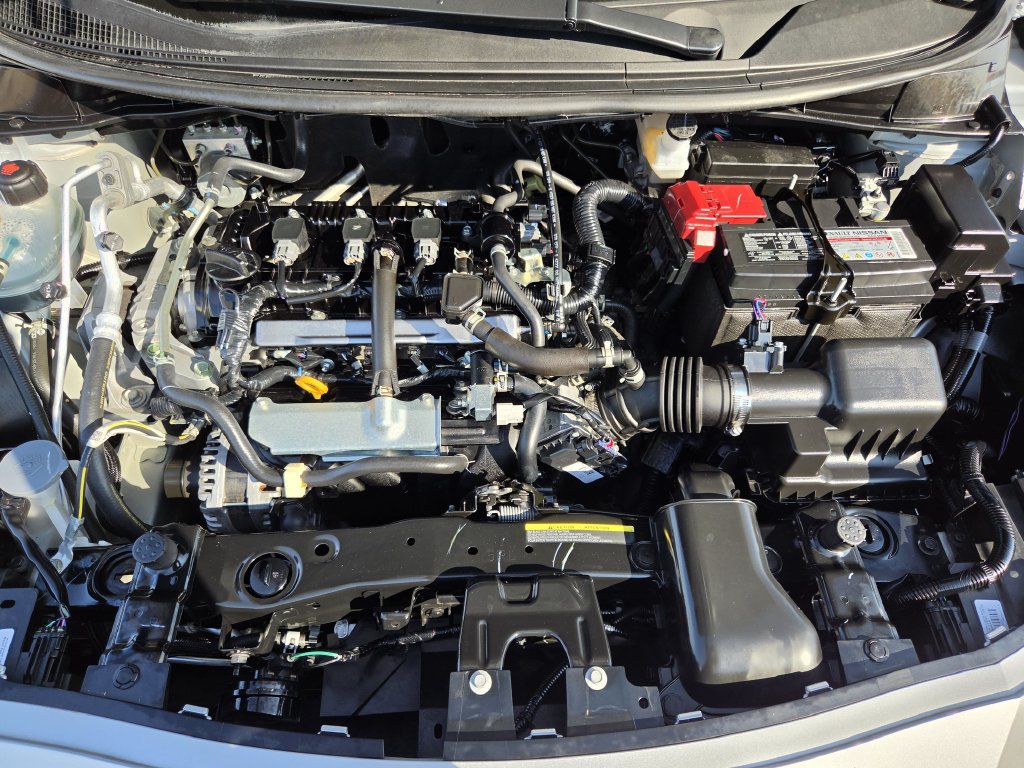 Used 2025 Nissan Versa SV FWD image 28