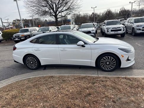 Used 2021 Hyundai Sonata Limited w/ Cargo Package image 6