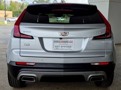Used 2021 Cadillac XT4 Premium Luxury w/ Cold Weather Package FWD image 4