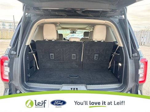 Used 2022 Ford Expedition Limited image 25