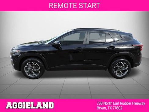 Certified 2024 Chevrolet Trax LT w/ Driver Confidence Package FWD image 8