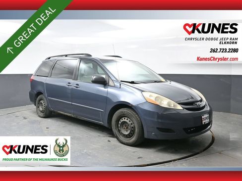 Used 2008 Toyota Sienna LE FWD image 1