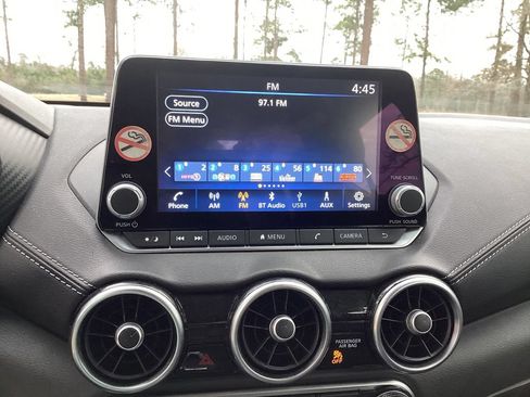 Used 2024 Nissan Sentra SV FWD image 16