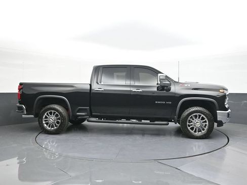 New 2026 Chevrolet Silverado 2500 LTZ w/ LTZ Convenience Package AWD/4WD image 13