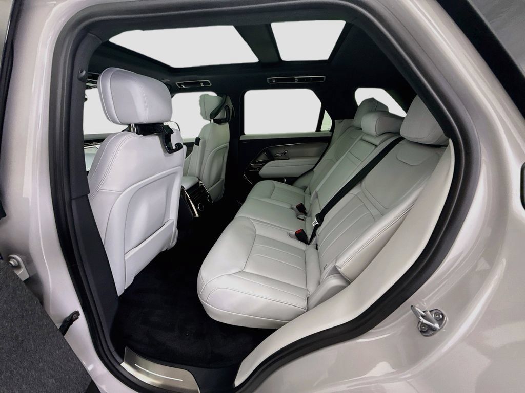 New 2026 Land Rover Range Rover Sport SE AWD/4WD image 20