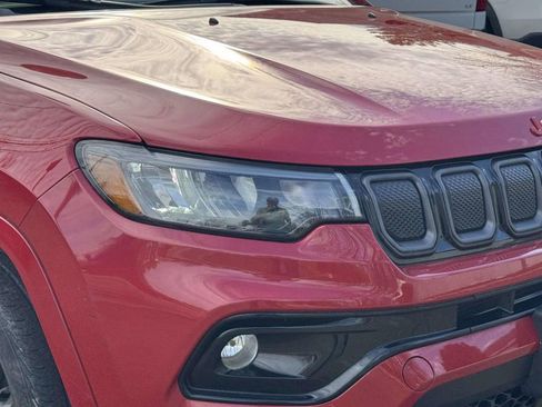 Used 2022 Jeep Compass Limited image 7