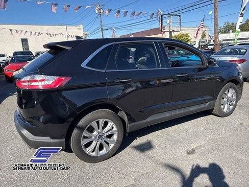 Used 2022 Ford Edge Titanium image 14