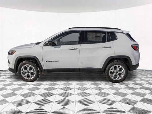 New 2026 Jeep Compass Latitude image 5