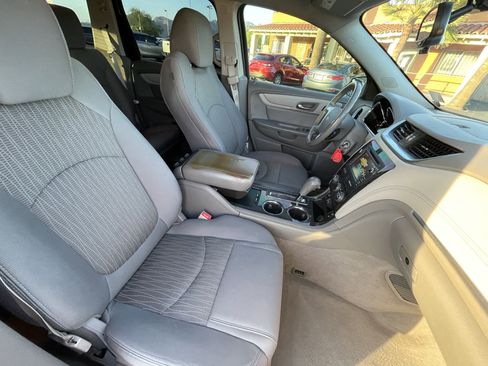 Used 2014 Chevrolet Traverse LT w/ All-Star Edition FWD image 27