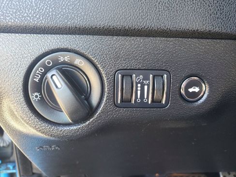 Used 2023 Dodge Charger R/T RWD image 22