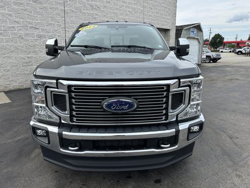 Used 2022 Ford F350 Lariat w/ Lariat Ultimate Package AWD/4WD image 3