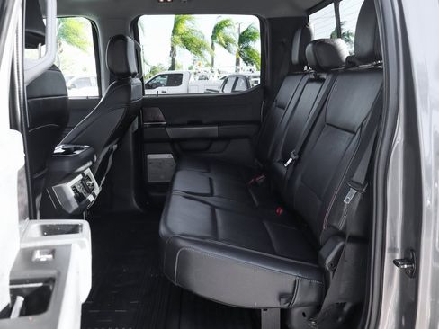 Used 2023 Ford F350 Lariat w/ Tow Technology Package image 39